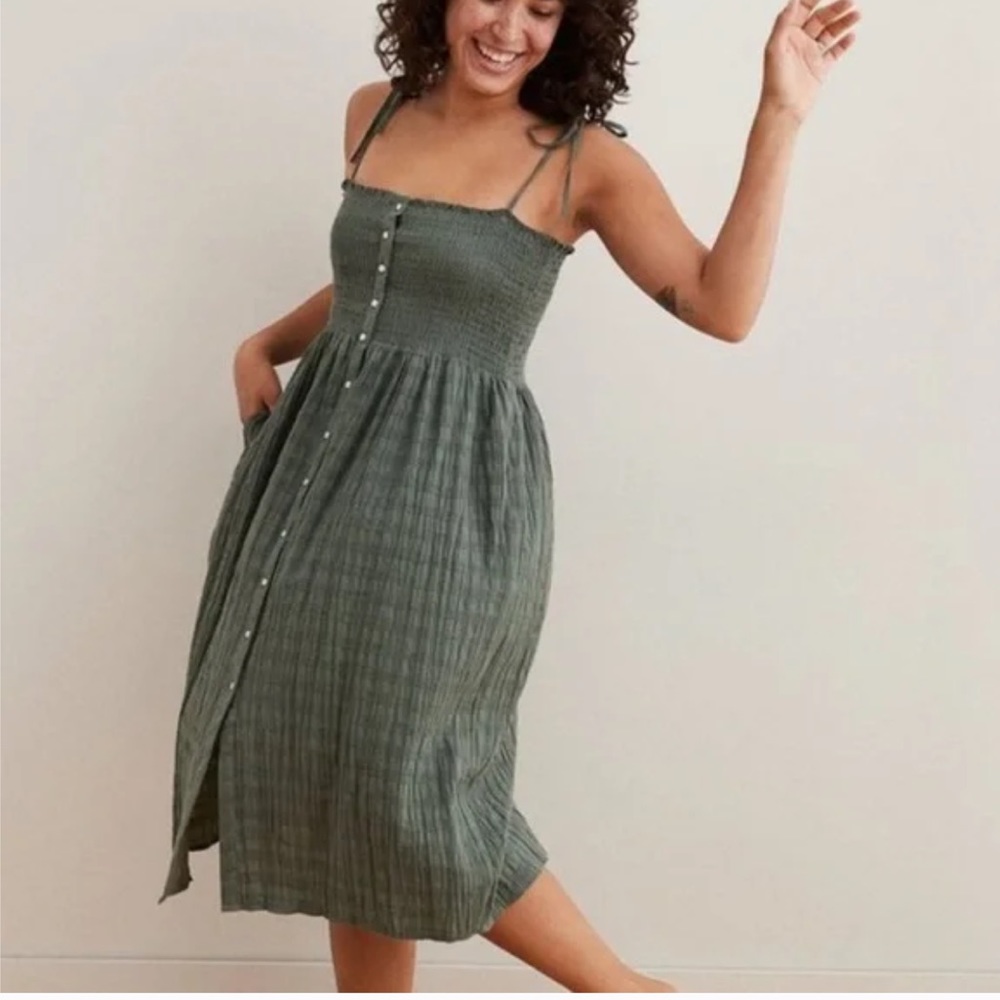 Aerie green smocked midi dress